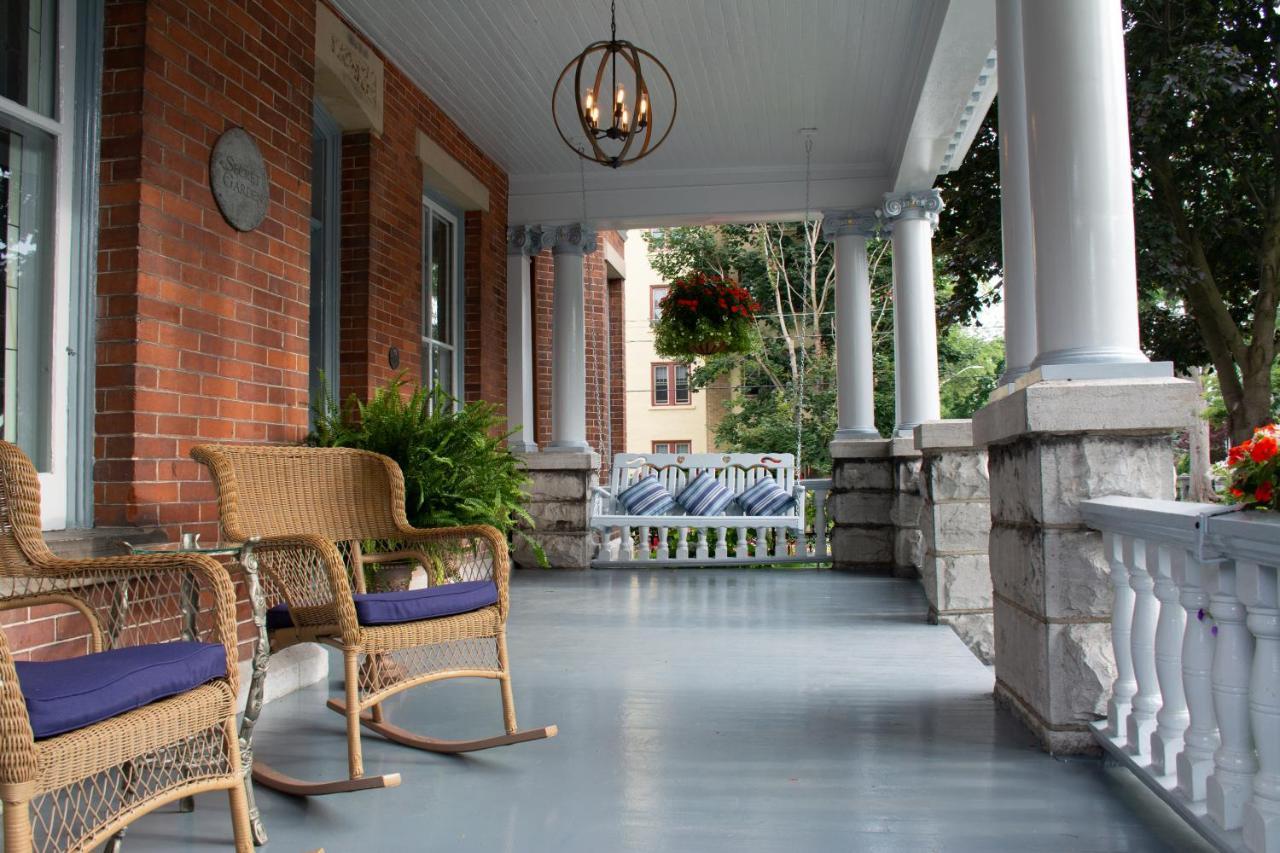 The Secret Garden Inn Κίνγκστον Εξωτερικό φωτογραφία