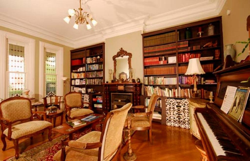The Secret Garden Inn Κίνγκστον Εξωτερικό φωτογραφία